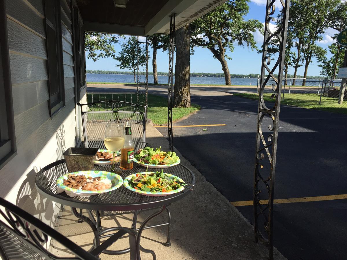 Lakes Inn Detroit Lakes Εξωτερικό φωτογραφία
