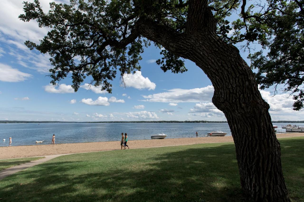 Lakes Inn Detroit Lakes Εξωτερικό φωτογραφία