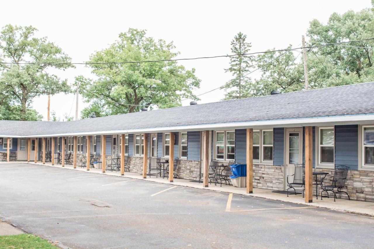 Lakes Inn Detroit Lakes Εξωτερικό φωτογραφία